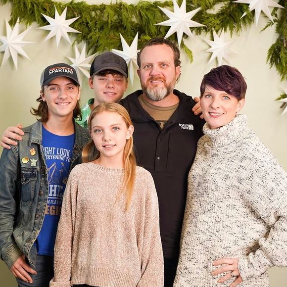 Meet your Posher, Cora - Picture 1 of 1